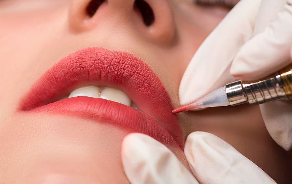 cosmetic tattooing